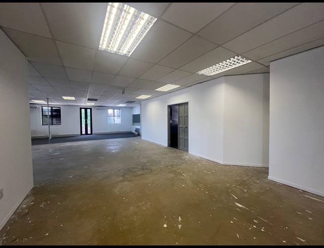 224M² OFFICE TO LET IN MEYERSDAL